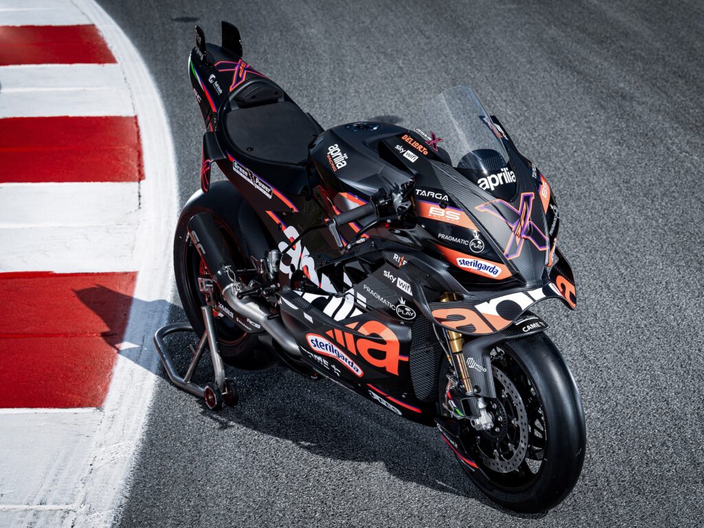Aprilia RSV4 Factory